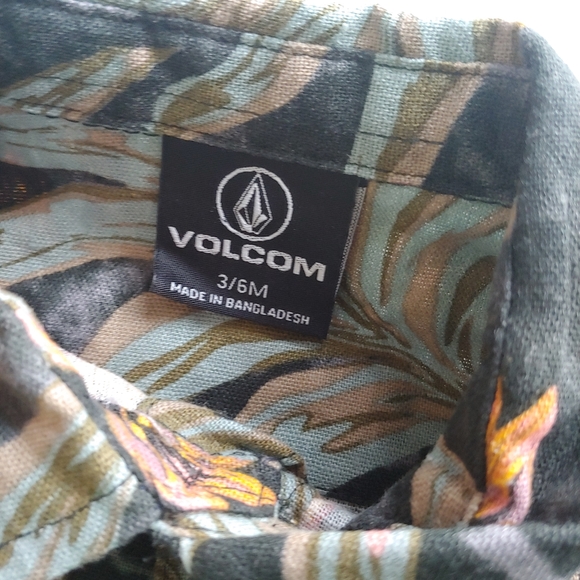 VOLCOM Baby NEW Baby Romper - Picture 10 of 11